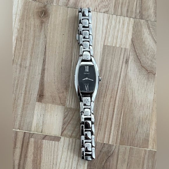 Seiko Solar Ladies Watch Stainless Bracelet Rectangular Black Dial - Picture 6 of 14